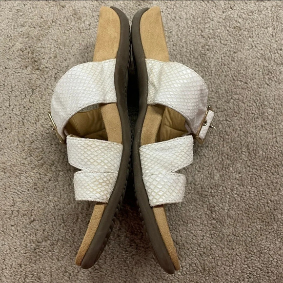 VIONIC Womens Rest 341 Skylar Slide Sandal White Snake size 9 Wide - Picture 7 of 11